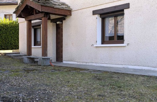 Saint-Martin-sur-la-Chambre Apartment | 4-person apartment