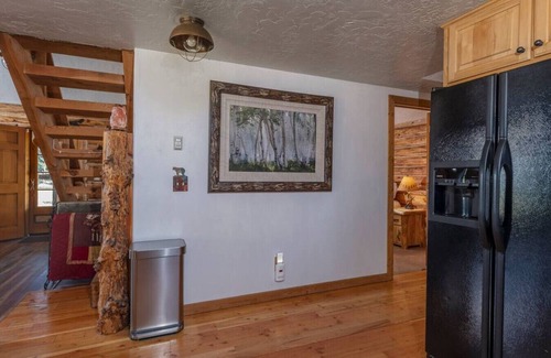 Tetonia Cabin | 4 Peaks Teton Views - Fishing Trip- National Parks