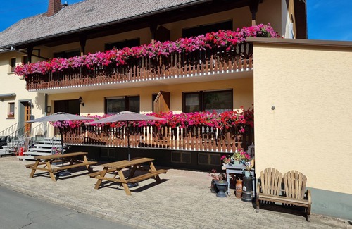 Udersdorf Apartment | 4 pers. apartment B, boxspring bed, balcony. - Paula Inn