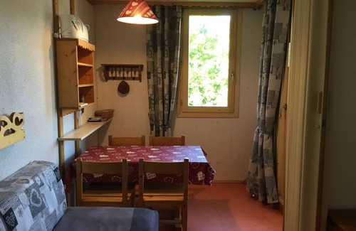 Montchavin Apartment | 4-PERSON APARTMENT DOMAINE LA PLAGNE LES ARCS