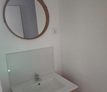 Pont-Saint-Pierre Apartment | 4 person apartment