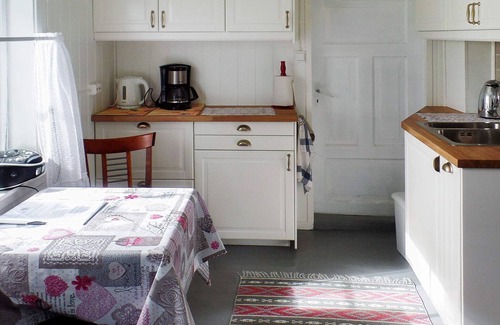 Dyroy Municipality House | 4 person holiday home in Skatvik-By Traum