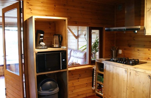 Reutum House | 4 person Woodhouse bungalow with jacuzzi and sauna