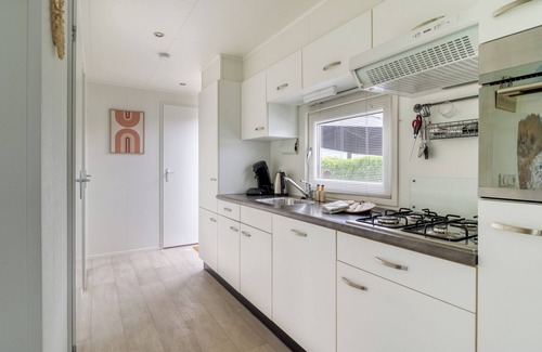 Retranchement Ski Chalet | 4-persoons Chalet aan zee op Slechts 150 Meter van het Strand Cadzand-bad