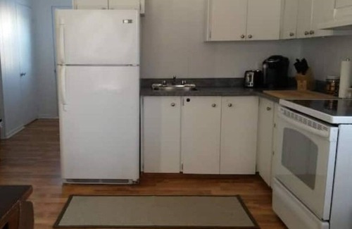 Chicoutimi Apartment | 4 Pièces, Stationnement et Tennis