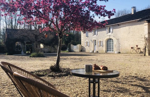 Migron House | 4* - Poirier - 240 yr old cottage - Pool, Summerhouse & Games Barn + playhouse
