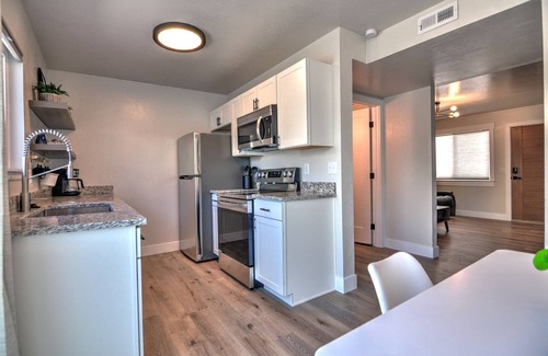 Grand Junction House | 4 Private townhomes, 8 bedrooms, sleeps 20!