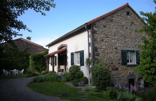Orcines Cottage | 4* Quiet comfort at the foot of the Puy-de-Dôme World Heritage Parc Volcans Auvergne