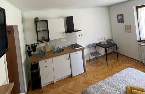 Piran House | 4 Roses Residence