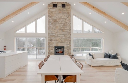 Saint-Raymond Ski Chalet | 4-season cottage at the gateway to the Bras-du-Nord Valley in Saint-Raymond