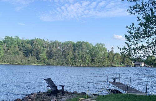 East Ferris Cottage | 4 season home on quiet lake perfect for a family vacation or couples getaway.