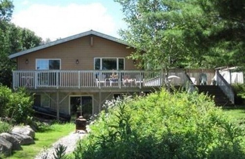 Minett House | 4-Season Muskoka Birch Vacation Cottage Rental On Lake Rosseau, Muskoka Ontario