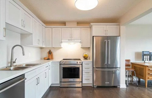 Collingwood House | 4 Season Townhouse