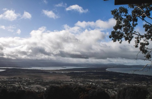 Mount Rumney House | 4 Seaview Devil Mt Rumney Escapes