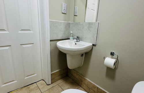 Epping Hotel | 4 Sisters Inn