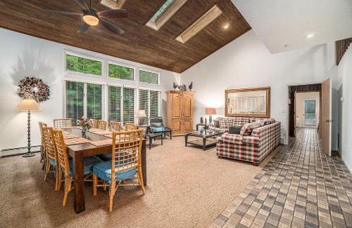 Maple City House | 4 Skippers Wood