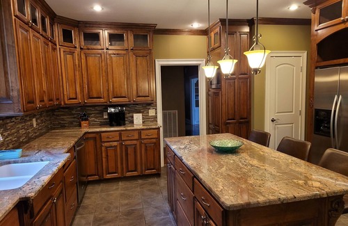 Guntersville House | 4. Spacious historic home in Lake Guntersville