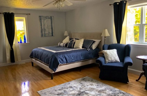 Murray Harbour Bed & Breakfast | 4 Star Forest & Lake PEI B&B: Lakeview Room, Prince Edward Island