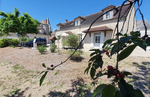 Thevet-Saint-Julien Cottage | 4-star historic house with heated swimming pool (8 X 4)