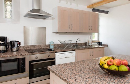 Moulis House | 4 star holiday accommodation in the Pyrenees, in the grounds of a Château