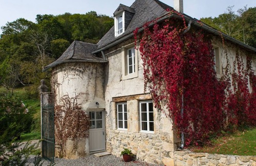 Moulis House | 4 star holiday accommodation in the Pyrenees, in the grounds of a Château