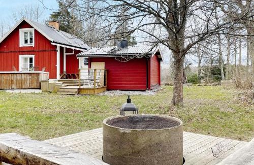 Bro House | 4 star holiday home in BRO