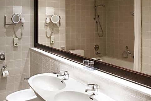 Findel Hotel | 4-Star Hotel ∙ NH Luxembourg