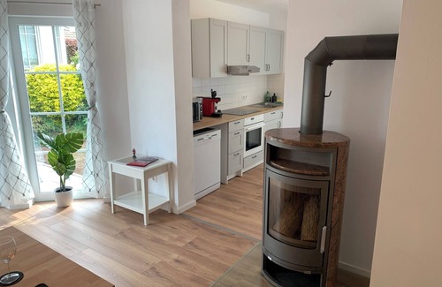 Hann. Muenden Apartment | 4-star vacation apartment Dr. Eisenbart, close to the city with its own terrace and garden