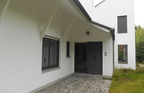 Sint-Kruis Villa | 4 star villa in residential quiet avenue 2.3 km from center of Bruges