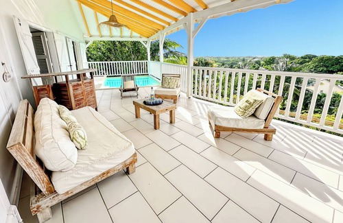 Grand-Bourg Villa | 4-star Villa Lauréal with 180° sea view and private pool, ideal for 10 people