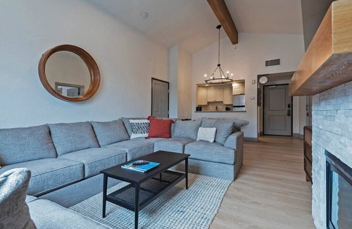 Zermatt Villa | 4-Star Zermatt Resort 2B2B Villa- Newly Remodeled!