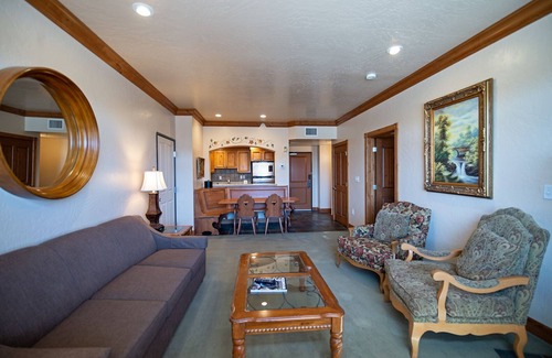 Zermatt Villa | 4-Star Zermatt Resort 2B2B Villa Only 15 Mins to Park City and Sundance