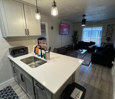 Park Central Apartment | 4 STATE FAIR l DT Dallas l FIFA READY l Staycation 1Bd1Ba