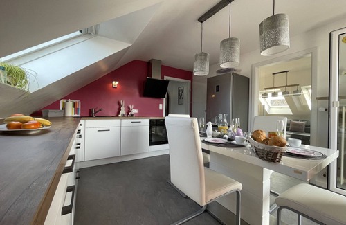 Schauenstein Apartment | 4-Sterne Ferienwohnung (100qm) mit Balkon, Loggia und Garten