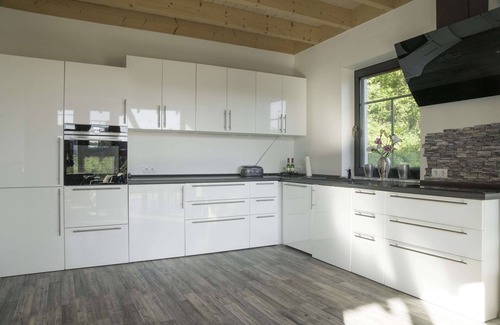 Oberneisen Apartment | 4 Sterne Ferienwohnung "rabenlay" in Oberneisen Direkt am Aar-radweg