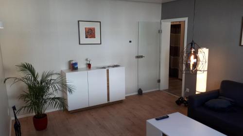 Bad Salzig Apartment | 4-Sterne Ferienwohnung Carbach -Perfekt für Radfahrer-