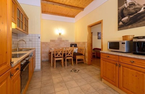 Barnzell Apartment | 4-Sterne Ferienwohnung (70qm) mit Sitzgarnitur im Freien