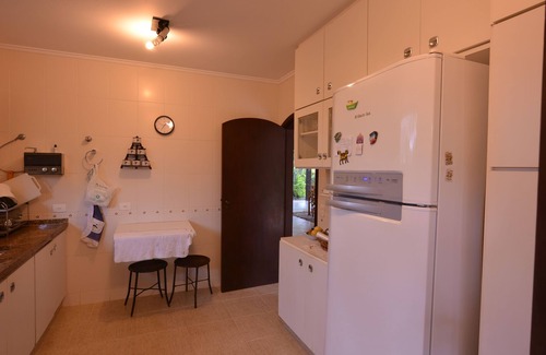 Pedra Verde House | 4 SUITES - air conditioning - CLOSED CONDOMINIUM - near the sea -