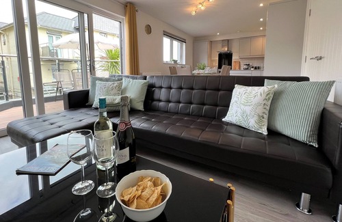 Shanklin Apartment | 4 The Bayhouse