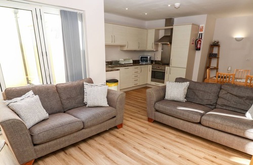 Porth Cottage | 4 The Beach House