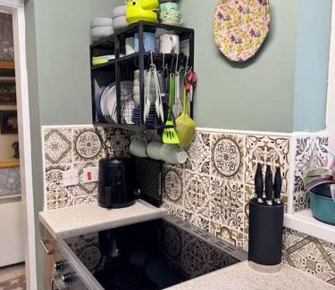 Coleshill Apartment | 4 The Haw thornes Sleeps4 NEC 7mins BHX 8mins