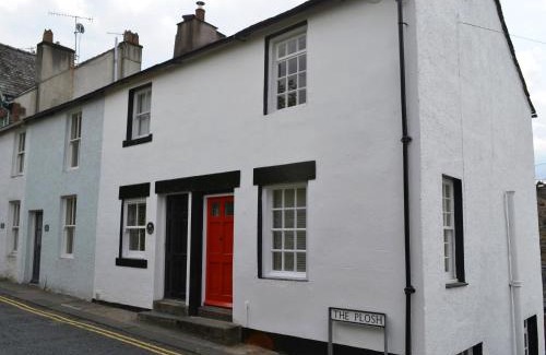 Keswick House | 4 The Plosh