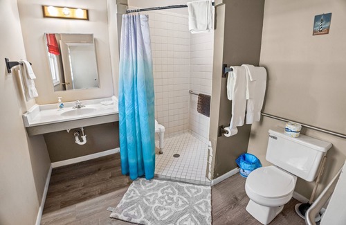 Oscoda Resort | #4 Thomas' Parkside Cottages, 2BR Wheelchair access w/Huron Beach view.