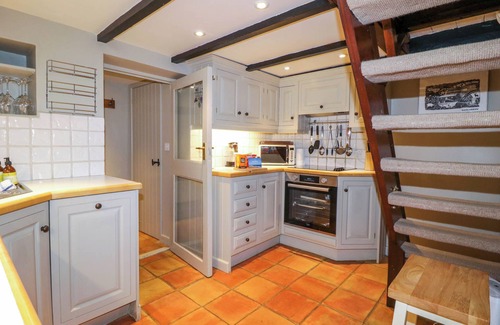 Truro Cottage | 4 TRENHAILE TERRACE, character holiday cottage in Malpas, Cornwall