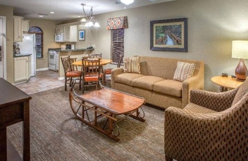 Branson Apartment | 4 Two-Bedroom Villas| Pools, Tubs & Sports Fun for Everyone