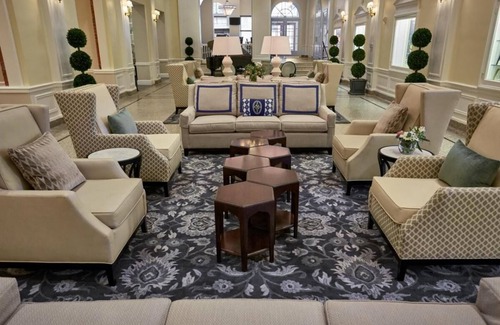 Staunton Hotel | 4 Units | Charming Retreat w/& Indoor Pool for Ultimate Relaxation