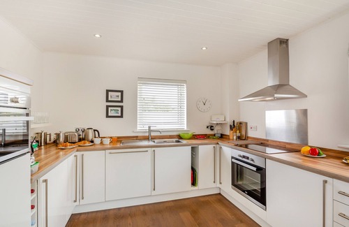 Abersoch House | 4 Ynys Fawr - Three Bedroom House, Sleeps 6