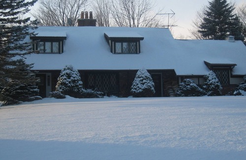 Windham House | 40 acres. seasonal rental.Mountain views.sleeps 12+.perfect for 2 families.