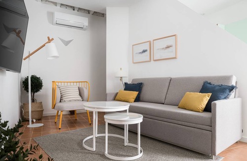 Doctor Barraquer-Grupo Renfe-Policlinico Apartment | 40 m² Apartment ∙ 1 bedroom ∙ 4 guests