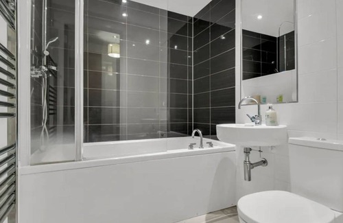 St Luke's Apartment | 40 m² Apartment ∙ 1 bedroom ∙ 2 guests